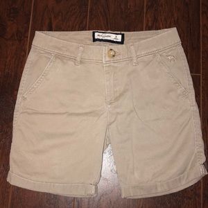 LIKE NEW Abercrombie Kids Khaki Shorts Size 10